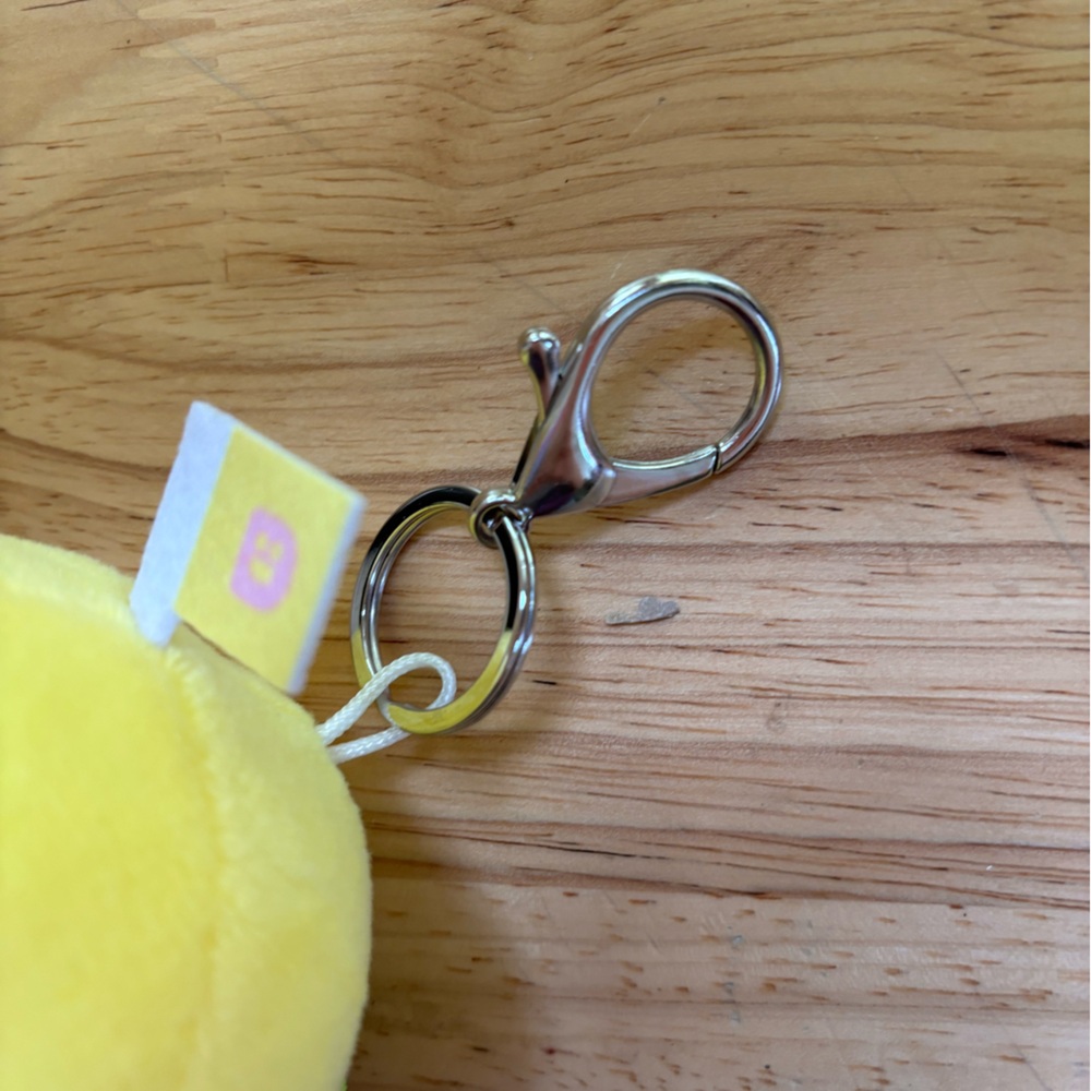 kidrobot x hello sanrio Blind Bag Burger Keychain - Picture 6 of 7